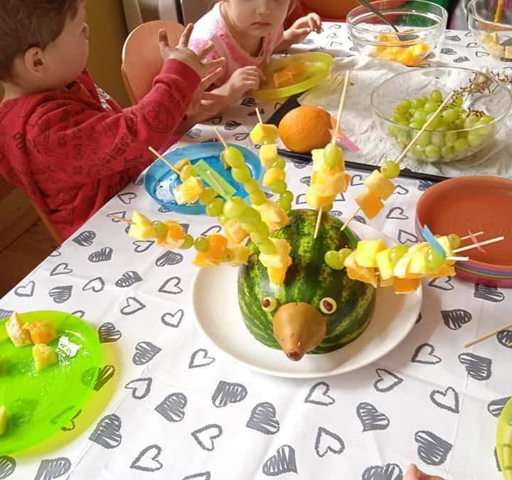 Smacznie, zdrowo, kolorowo 🙂🍍🍊🍇💕