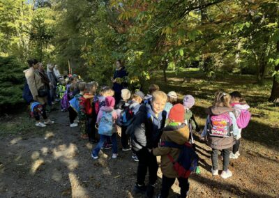 Wycieczka do Arboretum w Rogowie – „Eko wycieczka” – realizacja Ogólnopolskiego Projektu Edukacyjnego „Jestem małym przyjacielem przyrody”