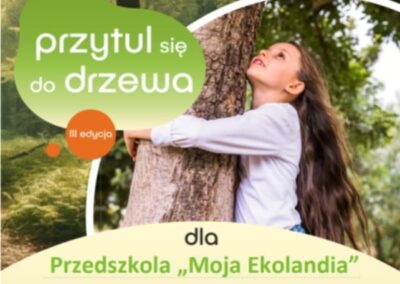 Akcja Strażników Lasów „Przytul się do drzewa”